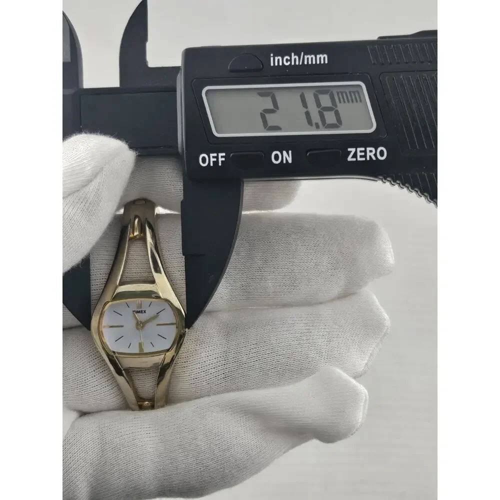 Ladies 2007 Timex Dainty Cocktail Quartz Watch Vintage Gorgeous New Battery Runs